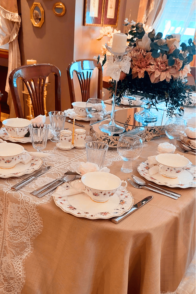 Dantel Bordürlü Masa Örtüsü | | nihalpancar