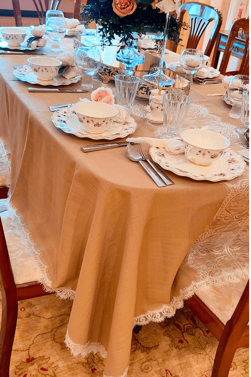 Dantel Bordürlü Masa Örtüsü | | nihalpancar