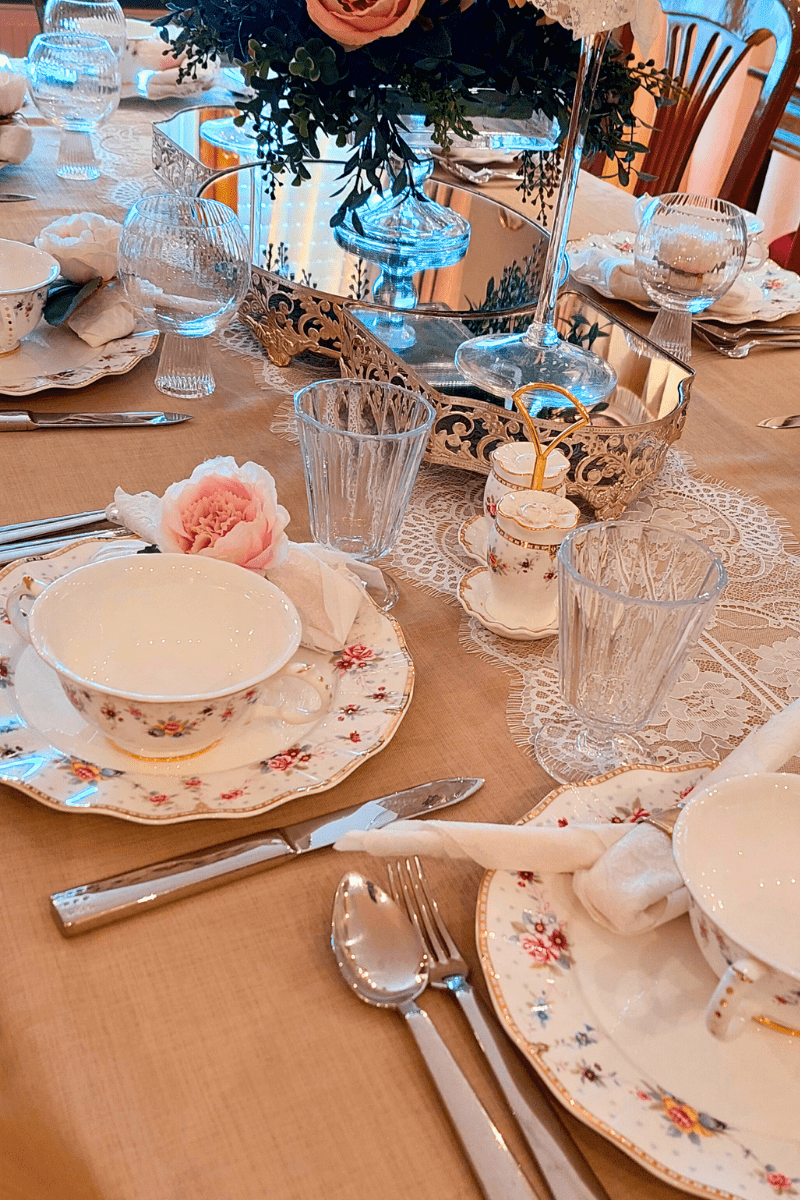 Dantel Bordürlü Masa Örtüsü | | nihalpancar